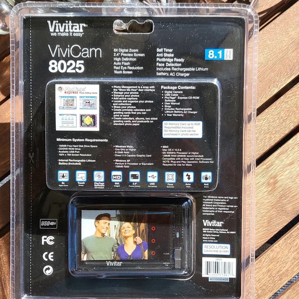 Vivitar- Digital Camera - 8.1 MP